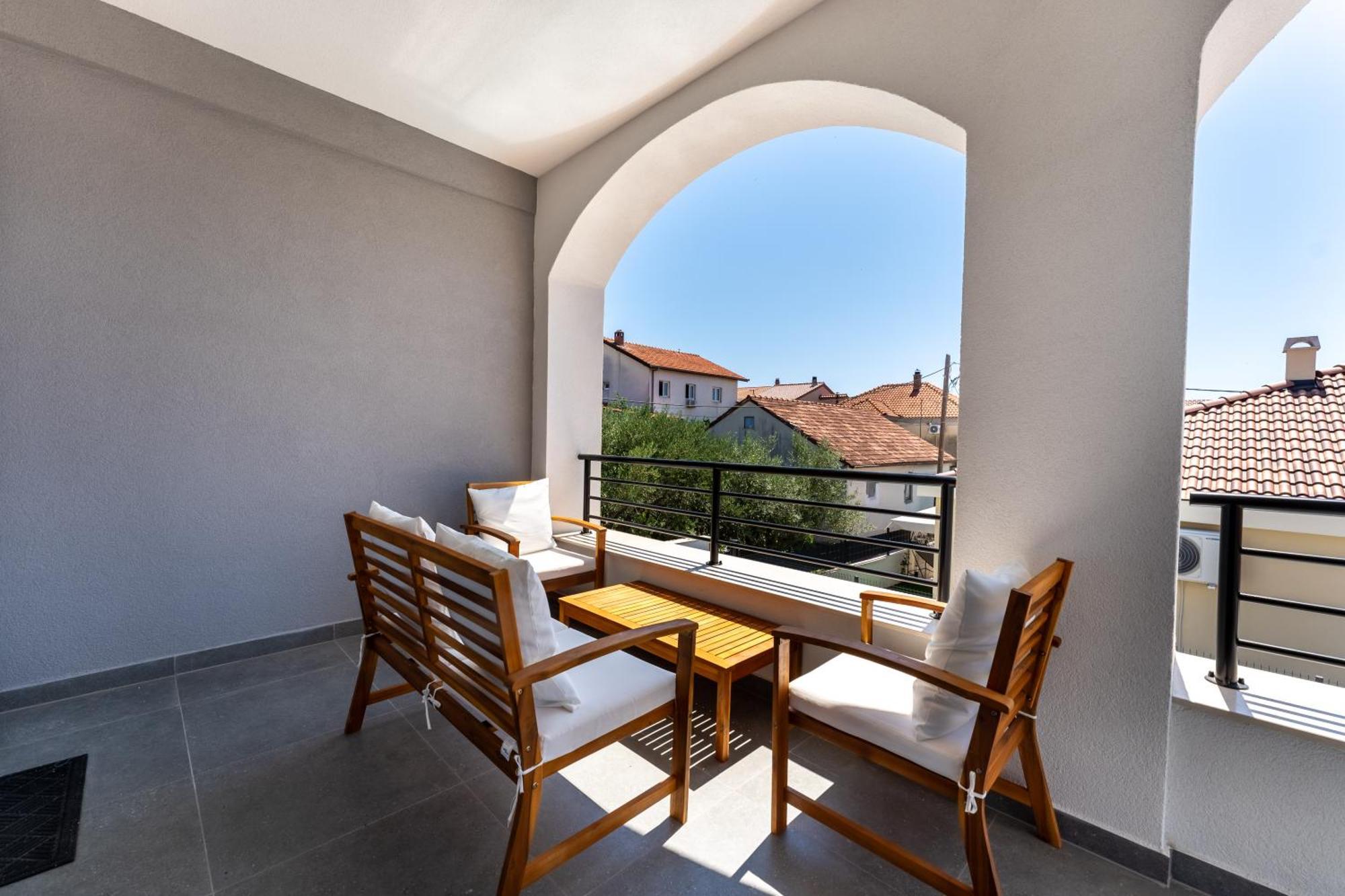 Bernie Apartments With A Pool Zadar Exterior foto