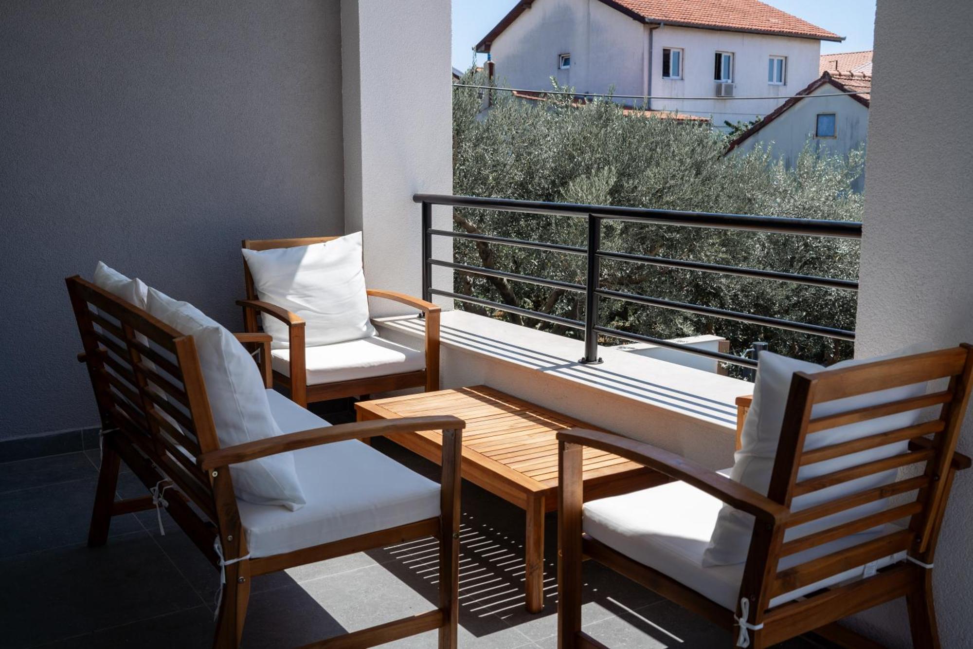 Bernie Apartments With A Pool Zadar Exterior foto